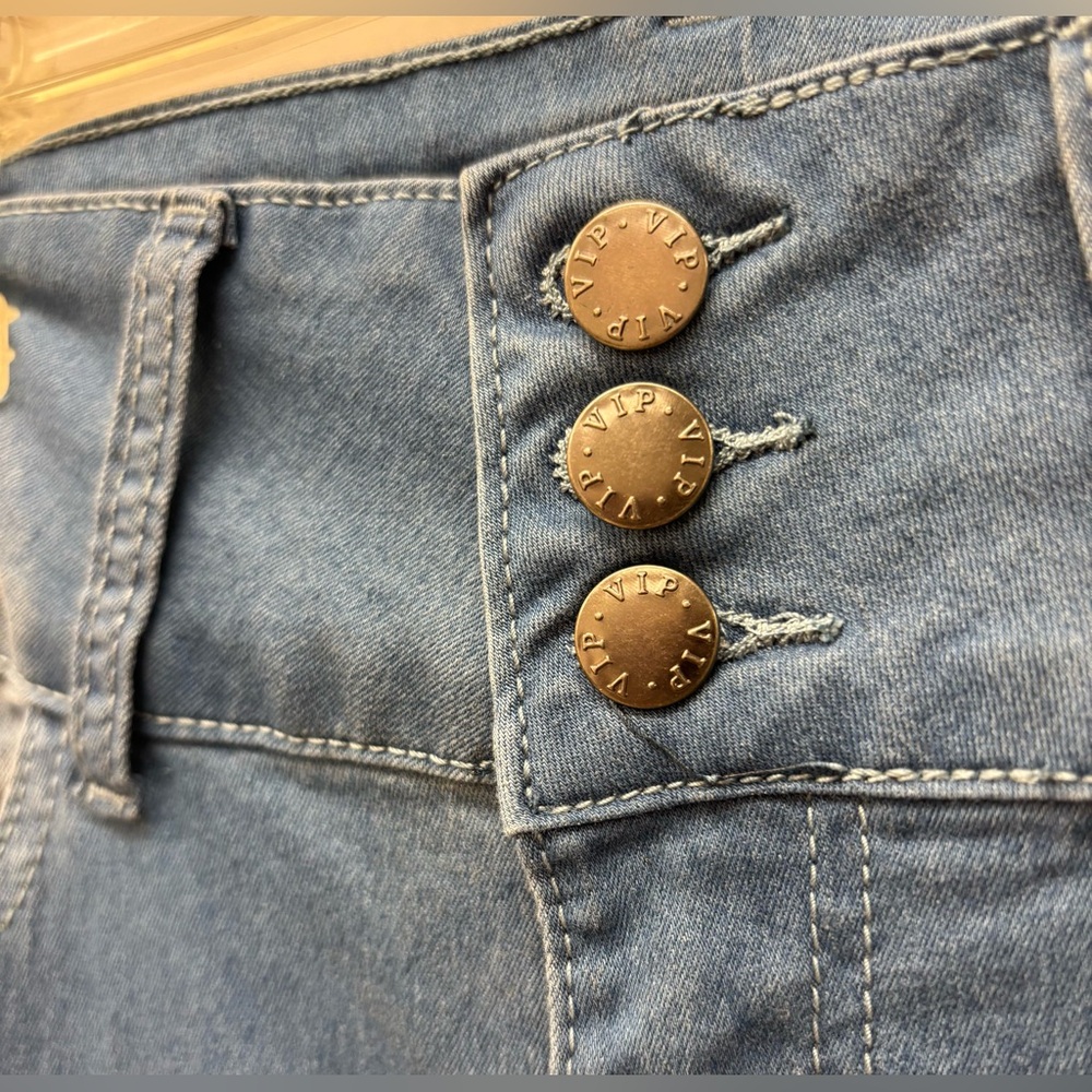 VIP Blue Jeans - Picture 3 of 10
